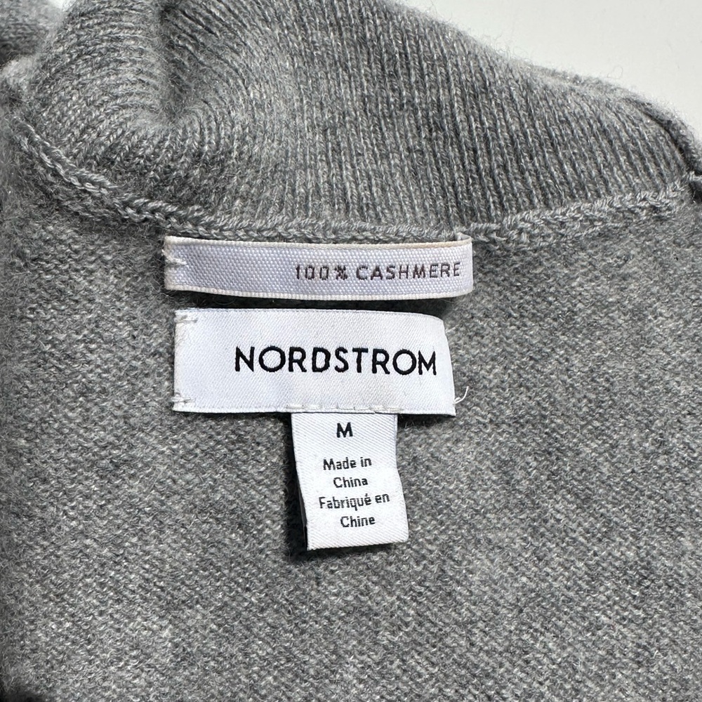 EUC Nordstrom 100% Cashmere Women's Gray Turtleneck Sweater, M - Picture 12 of 12